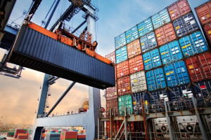 Экспорт казахстанских товаров в РФ вырос на 25,7%