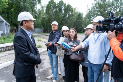 哈萨克斯坦出口信贷机构如何支持各地区的企业？